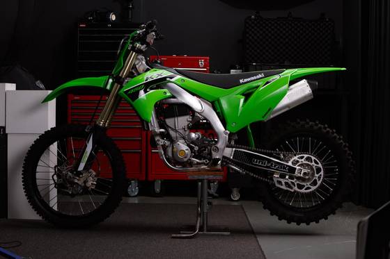 KAWASAKI KX450 